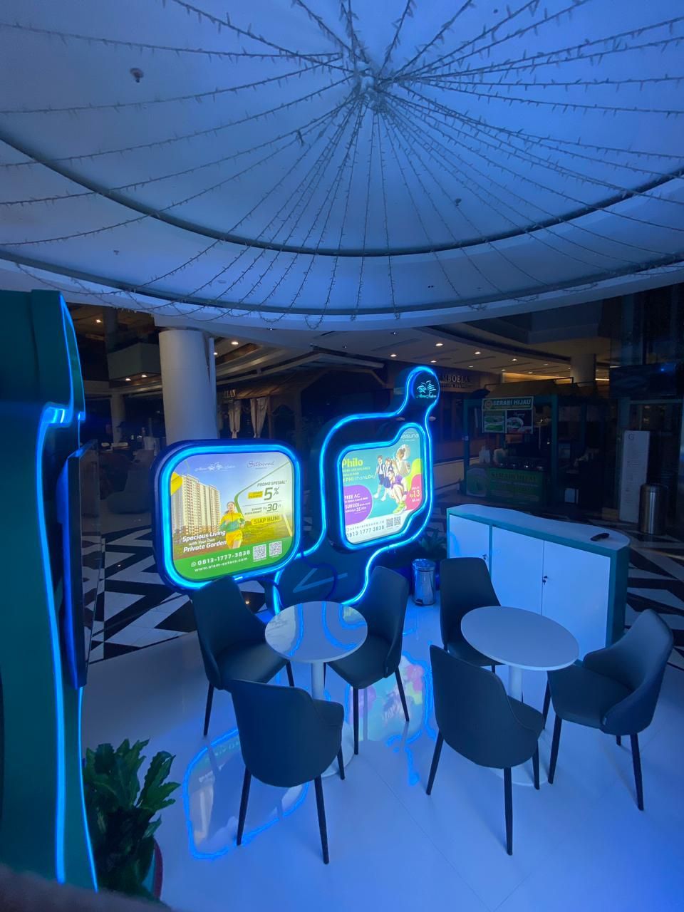 Booth Philo — foto 2